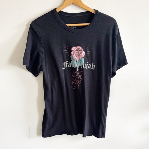 Living Fully by Mallory Ervin Fall-Elujah black rose stretch short sleeve Tee M - Picture 1 of 4